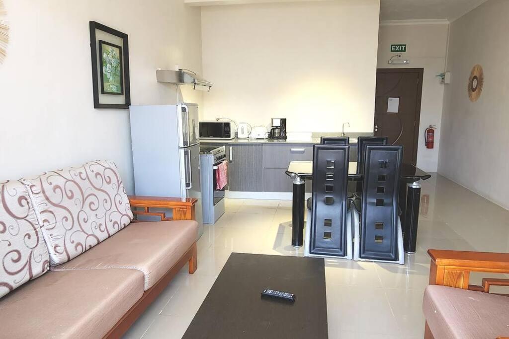 Number 8, 2Nd Floor, Pebble Bay Apartments グランベ エクステリア 写真