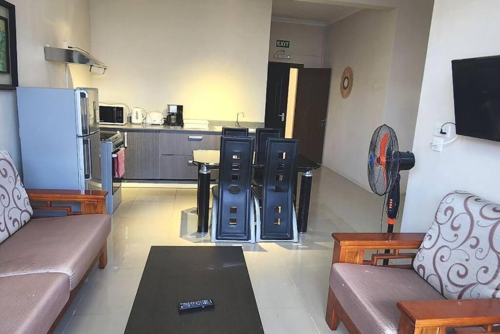 Number 8, 2Nd Floor, Pebble Bay Apartments グランベ エクステリア 写真