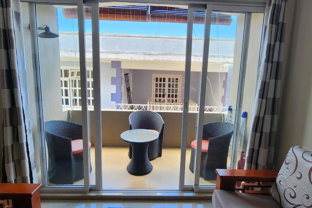 Number 8, 2Nd Floor, Pebble Bay Apartments グランベ エクステリア 写真